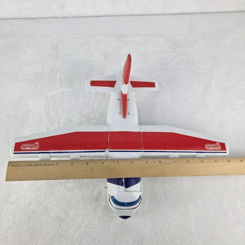 Vintage 1988 Galoob Micro Machines C-7 Air Cargo Action Playset Airplane